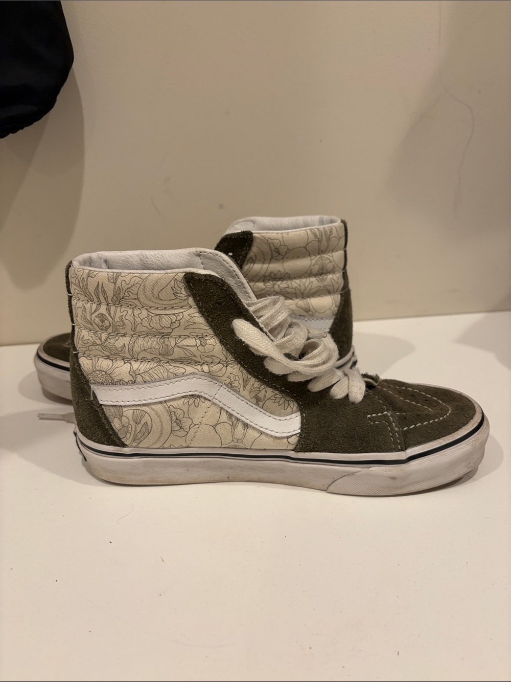 Vans High Top Sneakers in Olive Green and White Floral